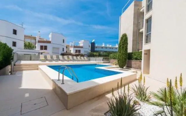 Residencial Llenaire Apartment