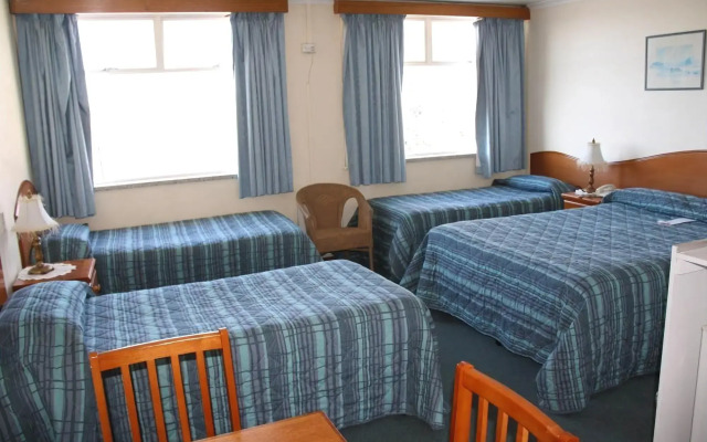 Marquis Hotel Motel