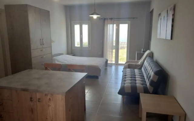Cozy secluded studio with panoramic view
