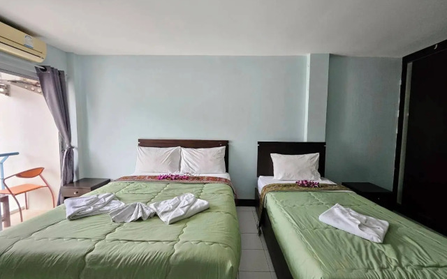 Patong Moon Inn Guesthouse