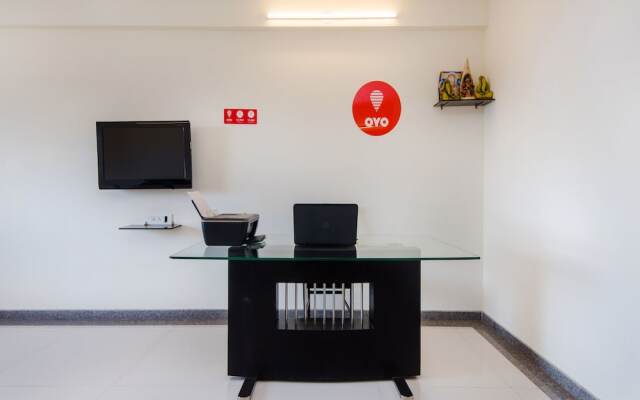 OYO 13002 Goregaon West
