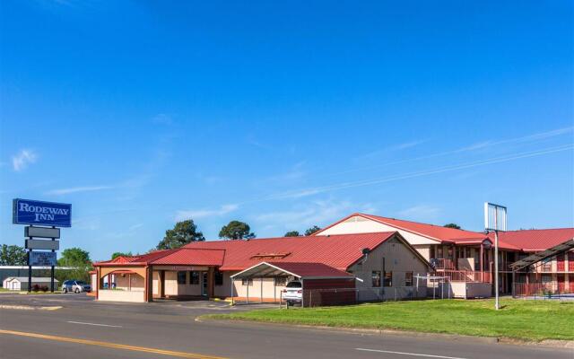 Rodeway Inn Broken Bow - Hochatown