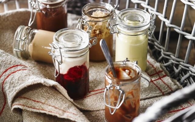 Holiday Inn Hotel & Suites Calgary South Conference Ctr