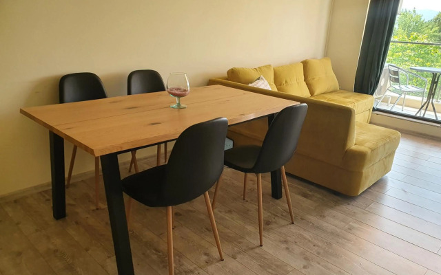 New Apartment at a Great Location