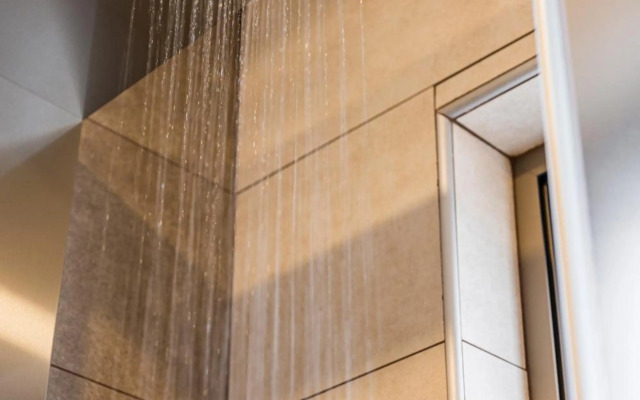 INDIGO BLUE Seaside Deluxe Apartments