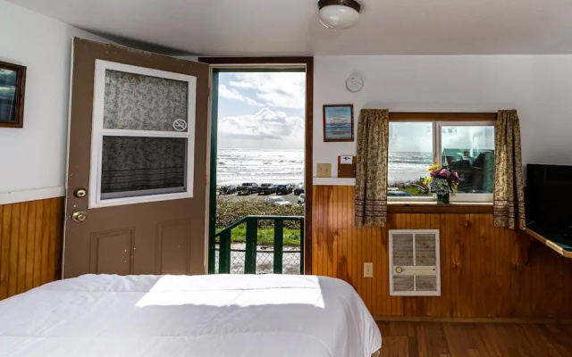 Oceanside Ocean Front Cabins
