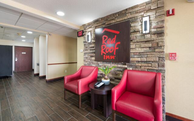 Red Roof Inn Auburn