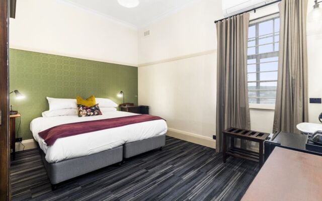 Hotel Queanbeyan Canberra