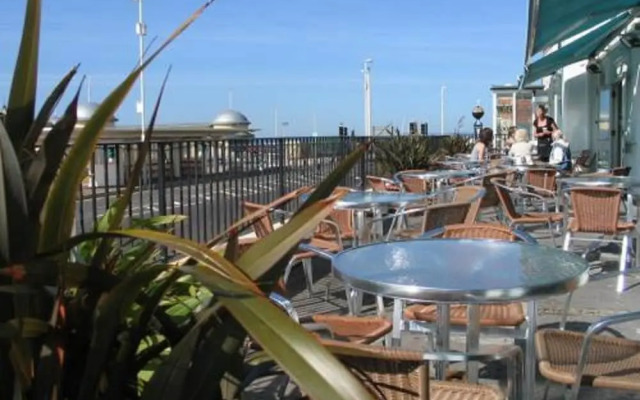 The White Rock Hotel