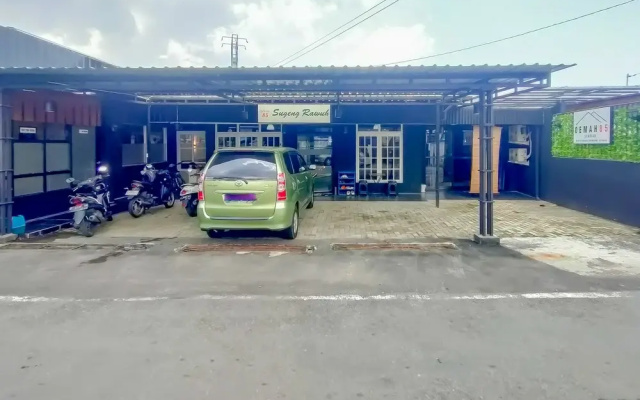 RedDoorz Syariah @ Oemah 85 Purwokerto