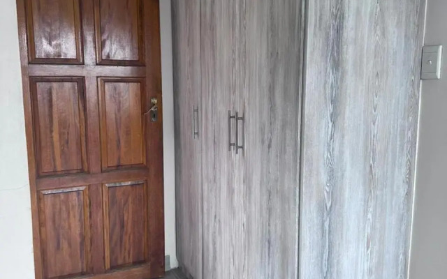 14 on Braemar Studio Apartment