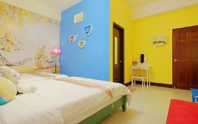 Colorful Homestay