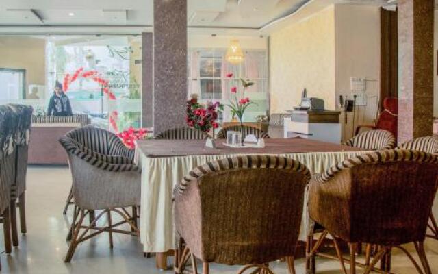 OYO 29062 Hotel Alankar Greens