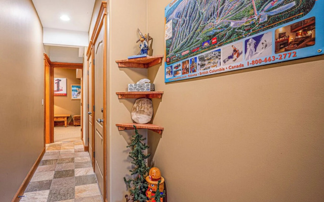 Treetop Getaway Ski In And Out Sleeps 10