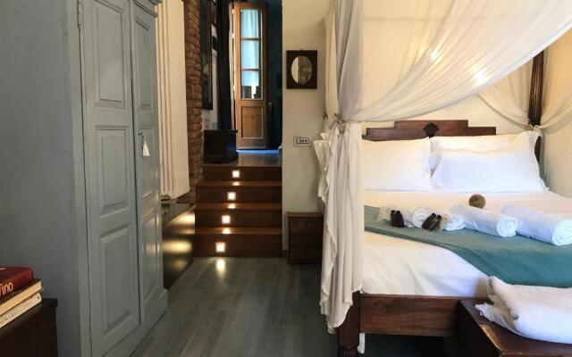 Bellagio LAKESHORE HOUSE