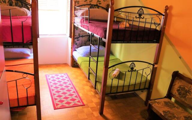 Alma Hostel 2
