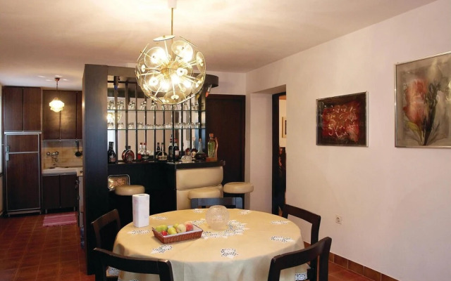 Stunning Home in Manjadvorci With Wifi and 3 Bedrooms