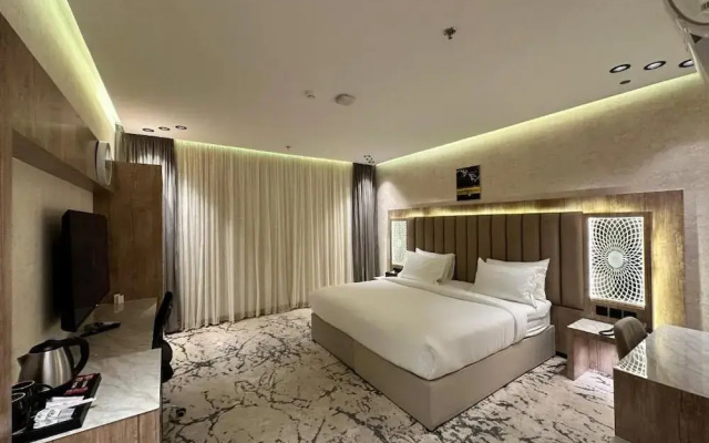Hyatt Town 3