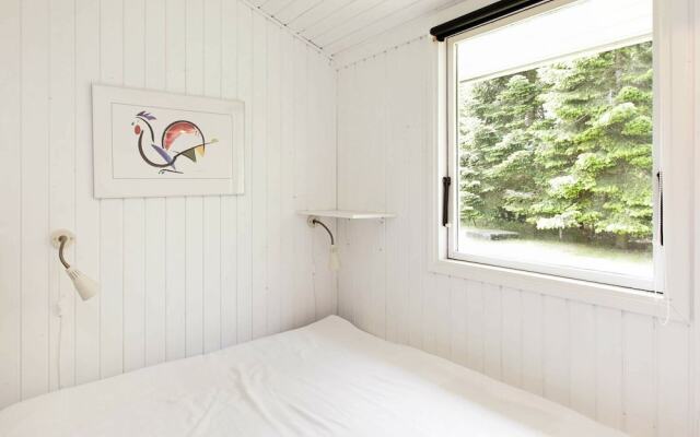 Peaceful Holiday Home in Hals near Sea