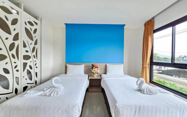 S4 Nai Yang Beach