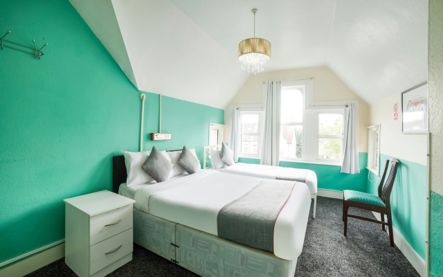 Devine Beach Hotel, Westcliff Southend-On-Sea