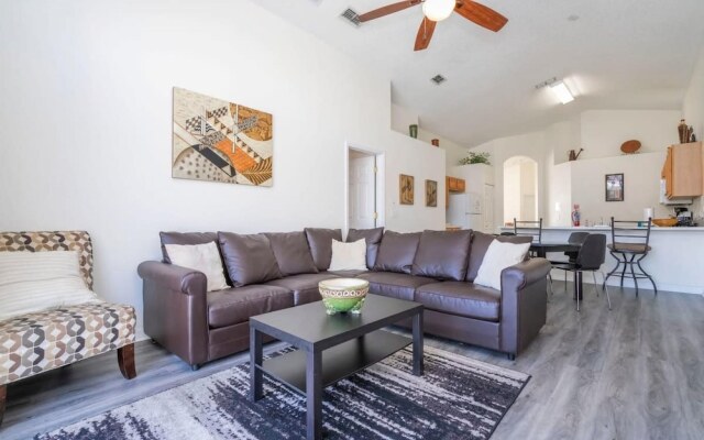 133 Beautiful 5BD Home With Lake View