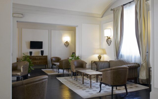 Anglo American Hotel Florence, Curio Collection by Hilton