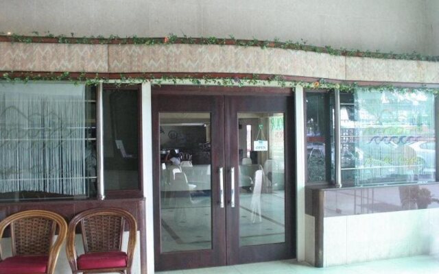 Pacific Orient Hotel