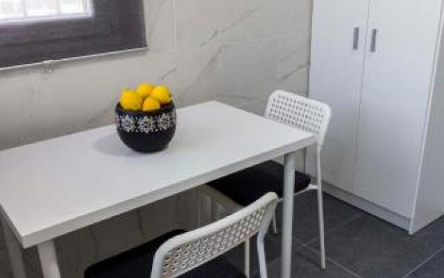 Apartamentos Maruja Roig 1