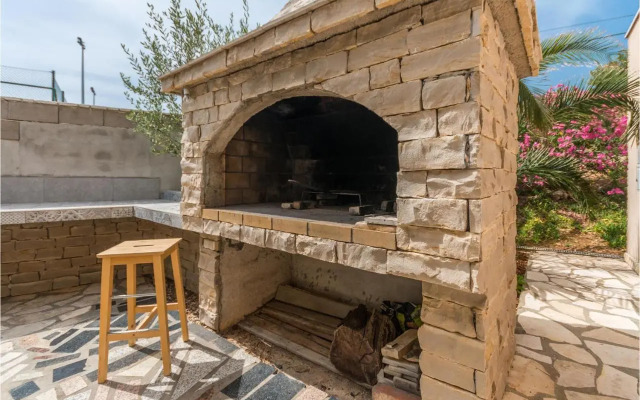 Holiday home Dobropoljana V