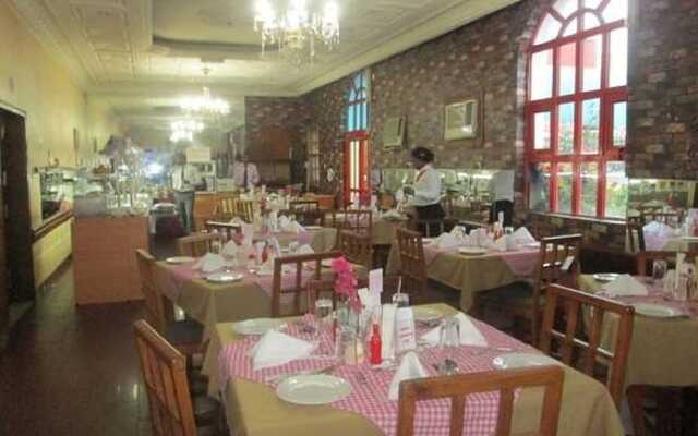 Crystal Palace Hotel