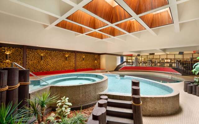 Ramada Plaza by Wyndham Regina Downtown