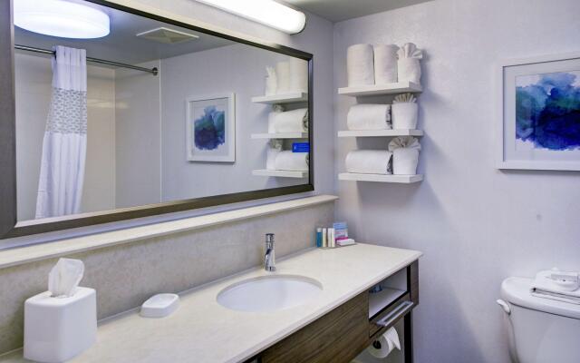 Hampton Inn & Suites Lake Mary At Colonial Townpark