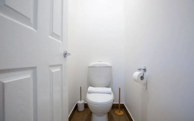 Peaceful Designer 2br@leafy Mill Park