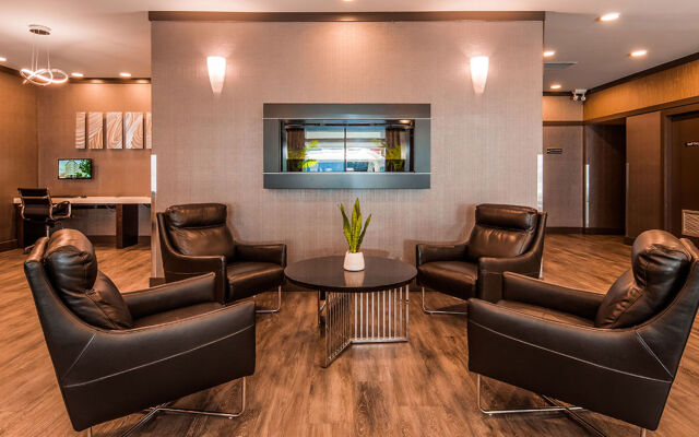 Best Western Plus Carlton Plaza Hotel