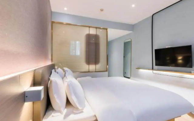 7 Days Premium Hotel (Fuzhou Mawei Shipbuilding culture)