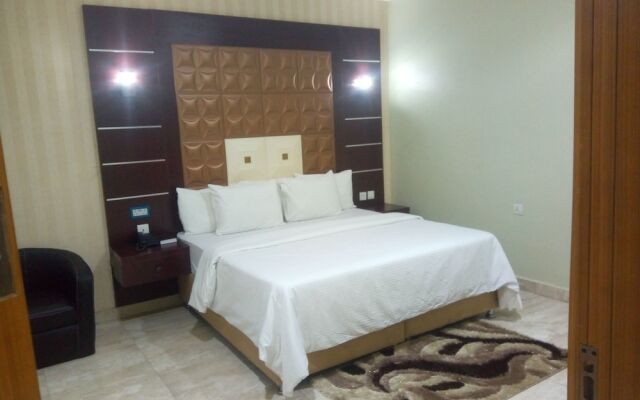 Wintess Garden Hotel And Suites