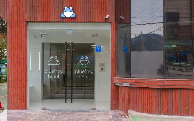 Incheon(Eulwang-ri) Bluefrog Hotel
