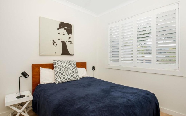 Coast I Pet Friendly I 3 Mins Walk to the Beach – Guest Rooms – Werri Beach