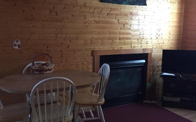 Maple Lodge Cabins