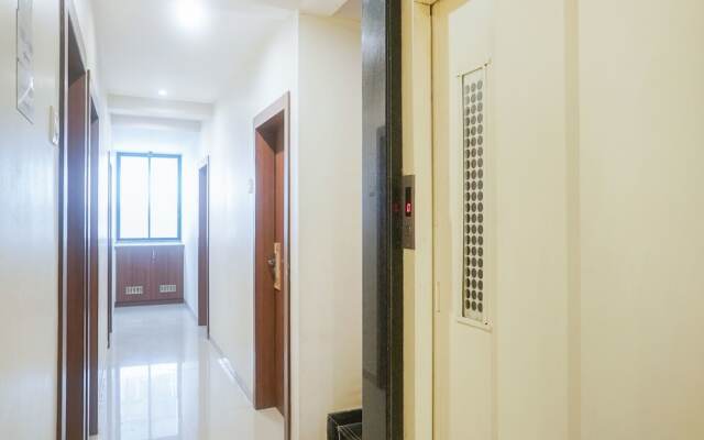 OYO 16354 Hotel Sai Srushti