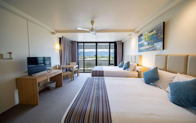 Rydges Esplanade Resort Cairns