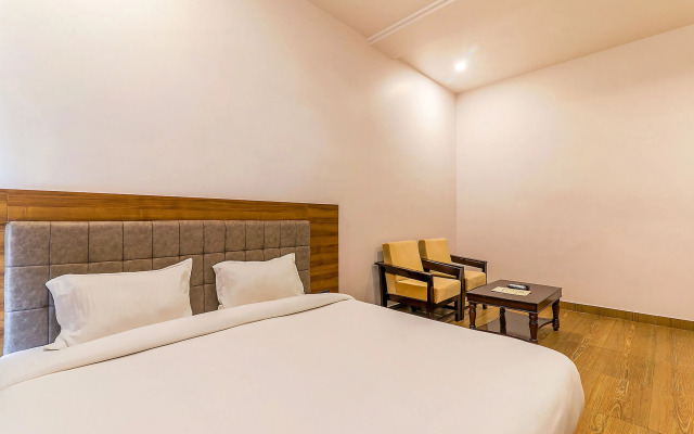 Fabexpress Global Inn New