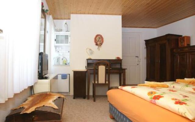 Apartmenthaus & Pension Antik