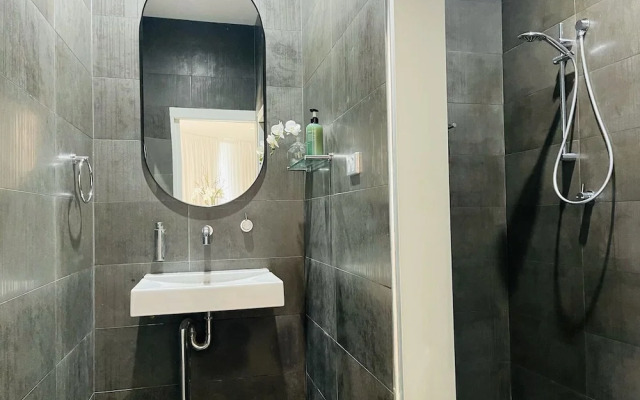 Kozyguru | Botany | 3 Bedroom Designer Holiday Apt