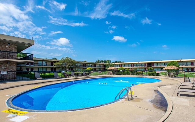 Red Roof Inn Battle Creek