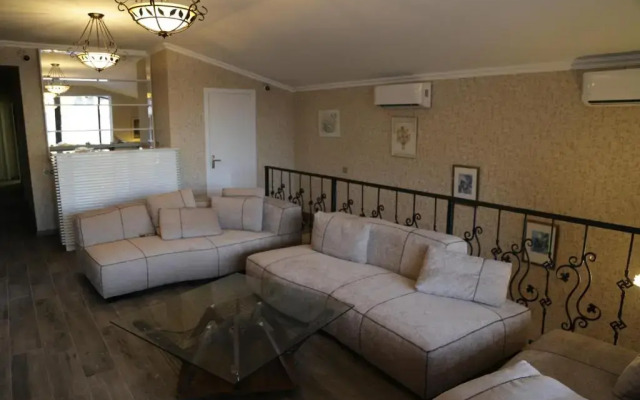 Hotel 12 Tve