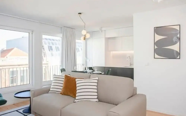 Liiiving in Porto-modern Glam Rooftop Apartment