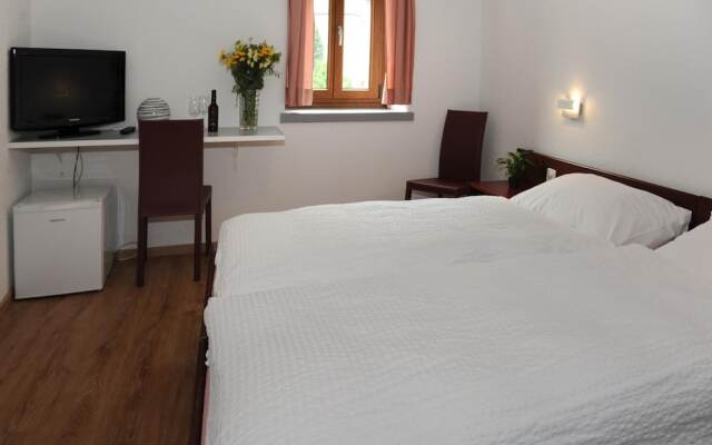 Hôtel De La Dent-du-Midi