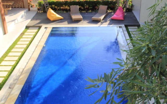 The Vinhill Studio Bali – Pool – Denpasar